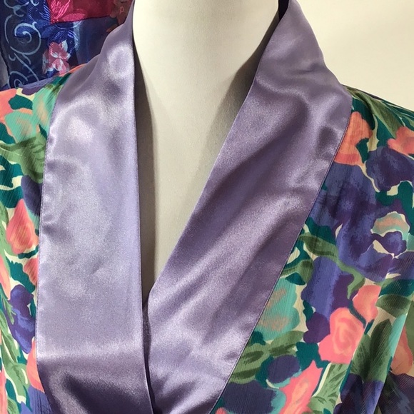 Vtg Victoria’s Secret gold label purple floral robe - Picture 3 of 9